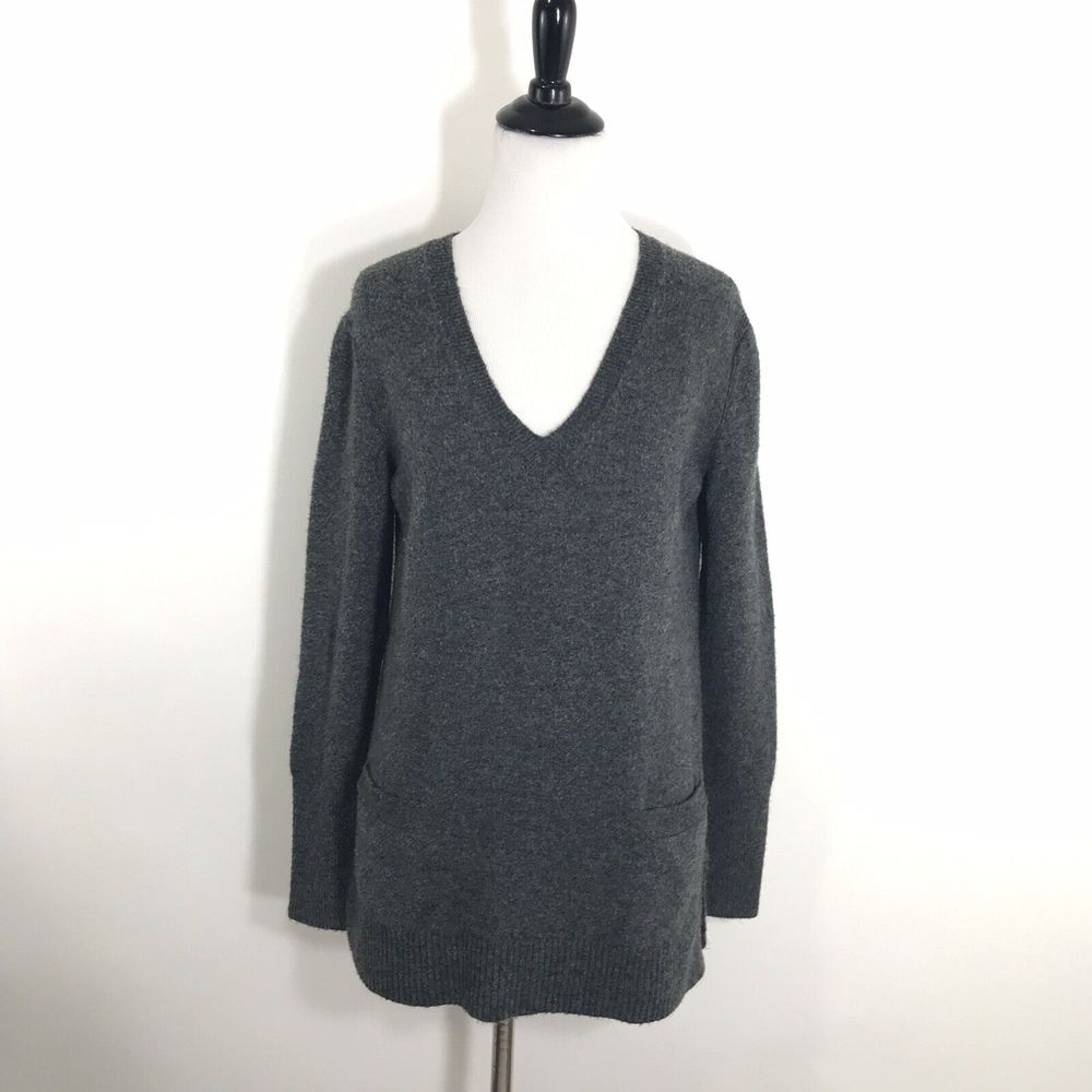J Crew V-neck Front-pocket‎ Tunic Sweater in Supersoft Yarn Gray Sz Xs H5830